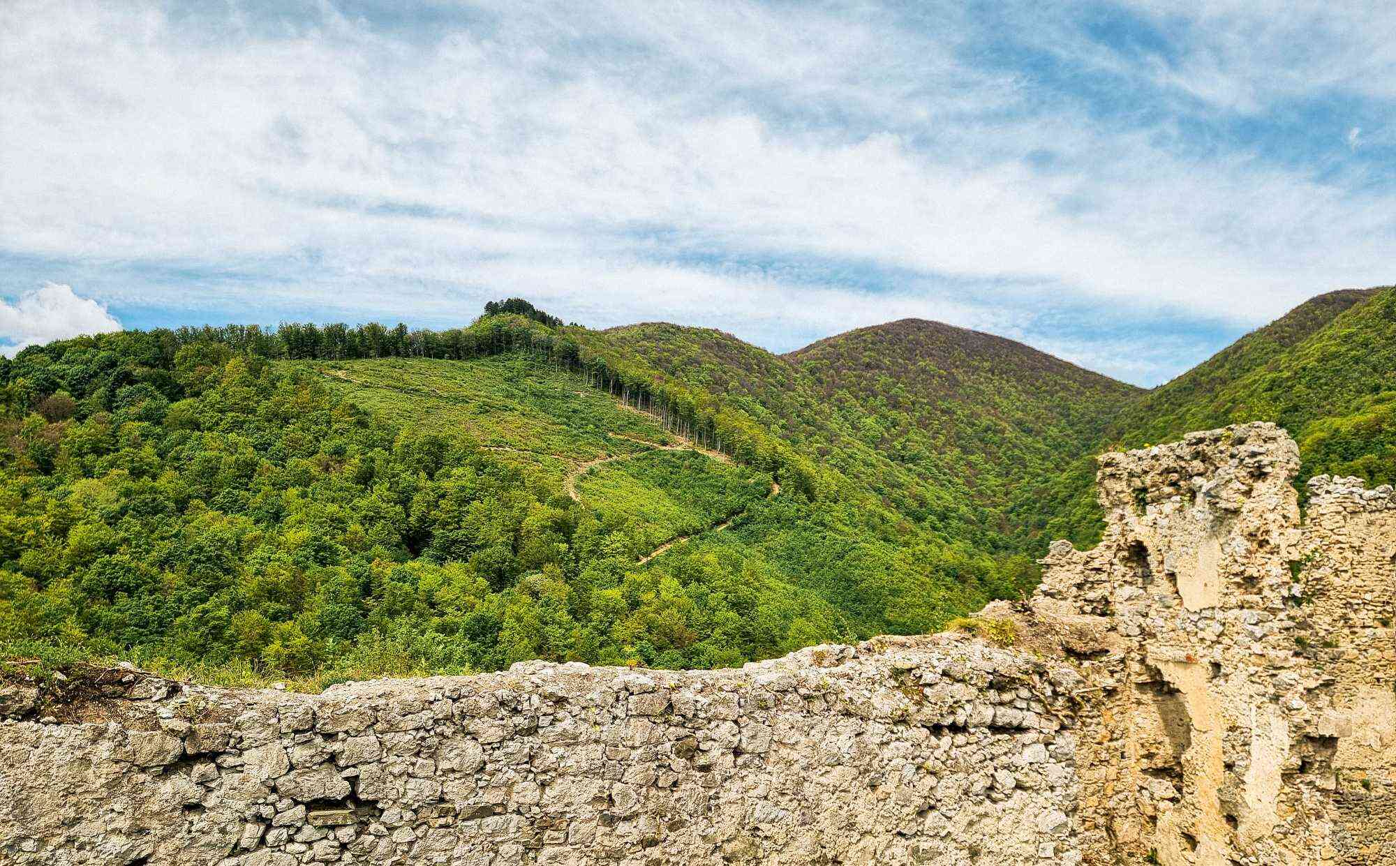 Ivanščica: predivna staza koja preko utvrde Belecgrad vodi do vrha