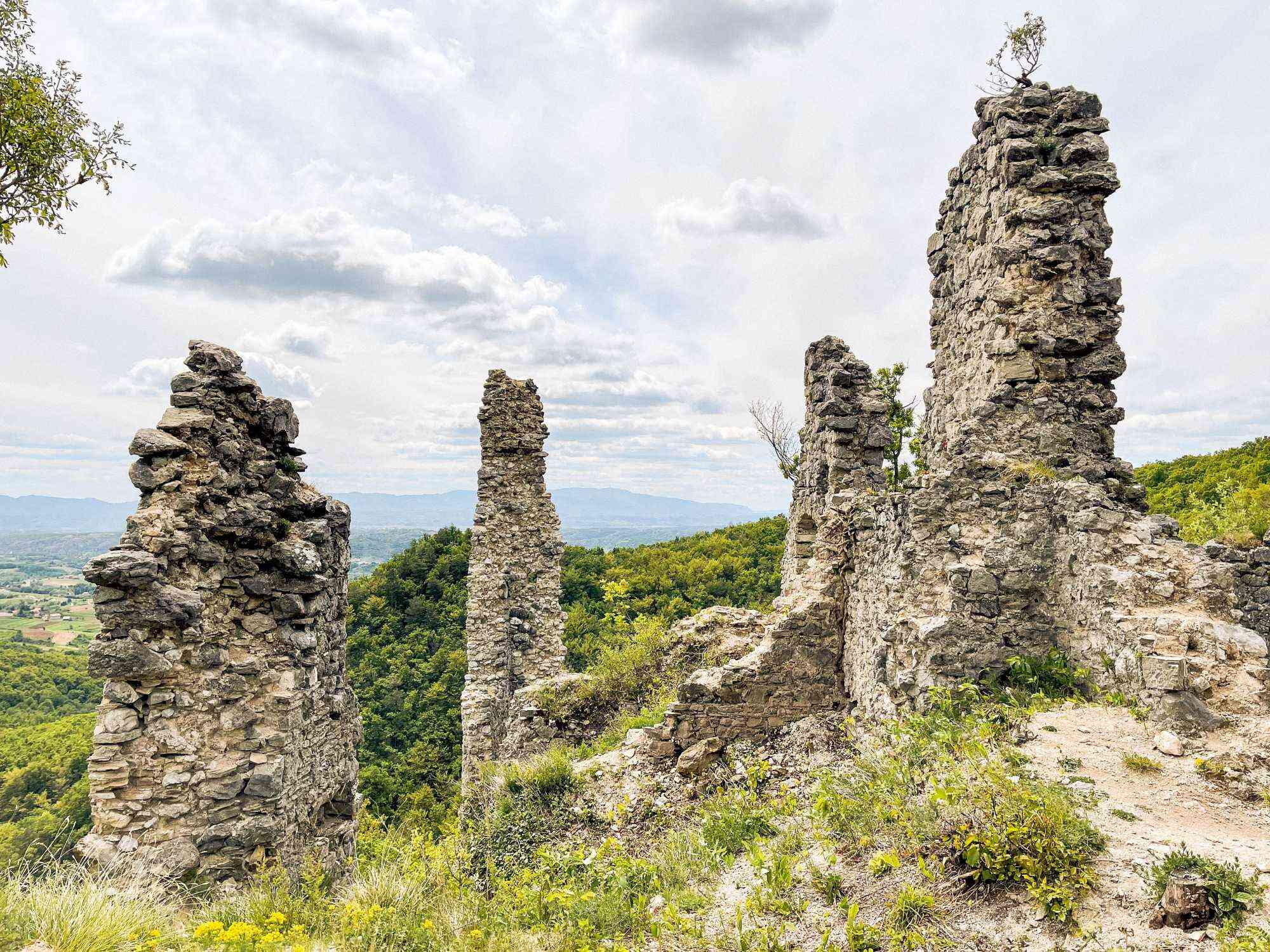 Ivanščica: predivna staza koja preko utvrde Belecgrad vodi do vrha